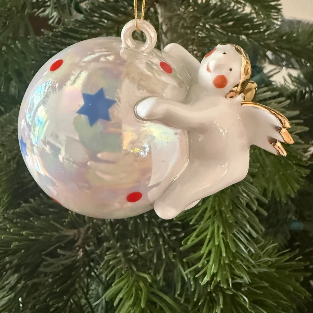 Villeroy & Boch Flying Angel Ornament Iridescent Globe